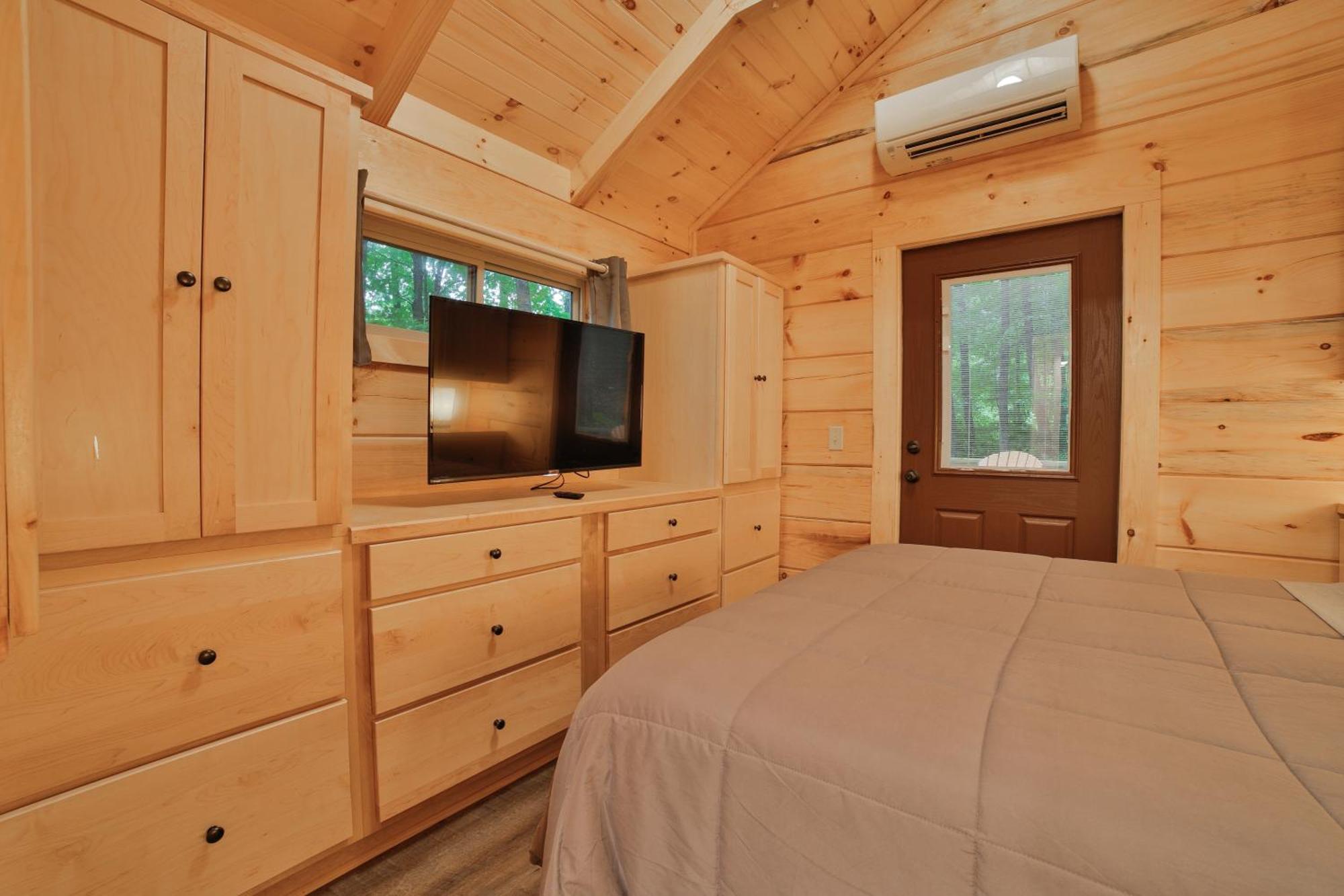 Nana Cabin Tiny Log Home Comfort In Rustic Bliss Chattanooga Exterior photo
