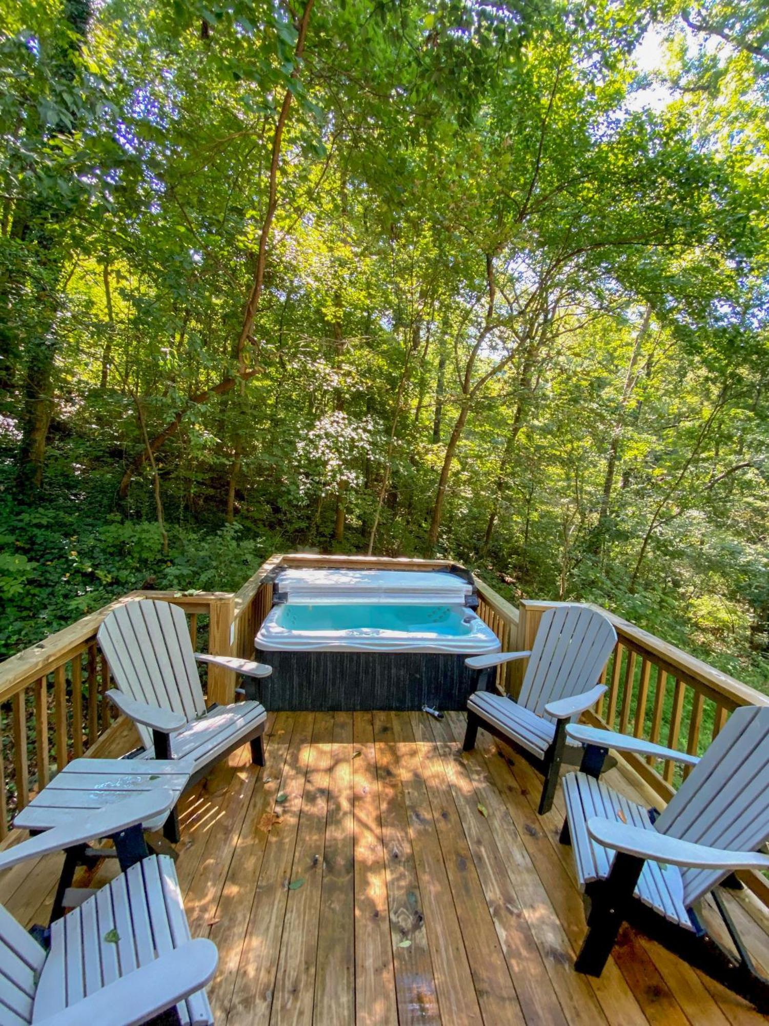 Nana Cabin Tiny Log Home Comfort In Rustic Bliss Chattanooga Exterior photo